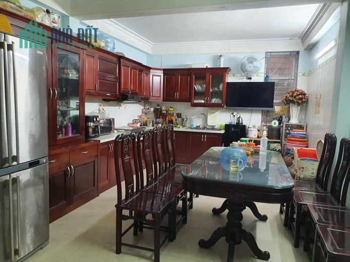 Bán nhà 3 tầng Ngô Quyền, Vĩnh Yên chỉ 3 tỷ lẻ
