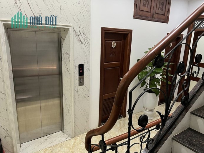 Đẳng cấp thượng lưu Âu Cơ, Tây Hồ, 8 tầng thang máy, ô tô tránh, kinh doanh văn phòng, dòng tiền