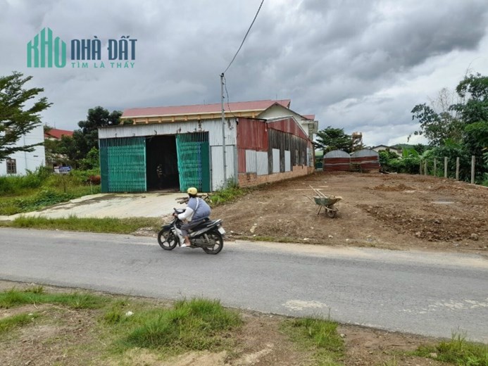 Chính chủ cần bán gấp đất có sẵn nhà mặt tiền đường nhựa 135 xã Đạ RSal, huyện Đam Rông, tỉnh Lâm