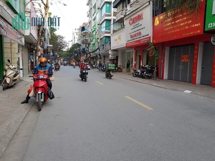 Nguyễn Ngọc Nại 80mx8 tầng-thang máy-gara o tô-ngõ thông ở ngay nhà đẹp dân trí cao