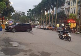ĐẦU TƯ SINH LỜI SẴN 4 PHÒNG CHO THUÊ TRUNG BÌNH 6TRIỆU/THÁNG-MẶT NGÕ THÔNG - Ô TÔ 7 CHỖ VÀO NHÀ