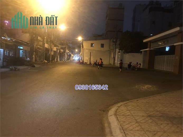 BÁN NHÀ MẶT TIỀN PHÚ NHUẬN ĐỐI DIỆN TRƯỜNG HỌC ĐƯỜNG NGUYỄN ĐÌNH CHIỂU.