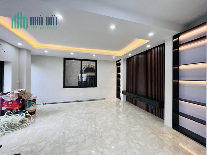 BÁN NHÀ ĐẶNG VĂN NGỮ, ĐỐNG ĐA, 75M2 5T MT7M, GIÁ 9.8 TỶ