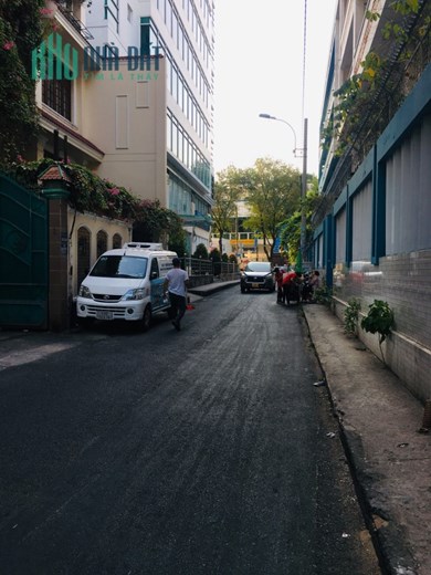 Thêm 2 căn liền kề - Bán gấp nhà MT Đặng Trần Côn, P.Bến Thành, Q.1