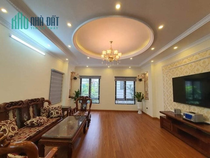 Hoa hậu Trần Quang Diệu ngắm công viên, vỉa hè ô tô, thang máy, KD, 75m2*7T, MT 4.2m, chỉ 19tỷ