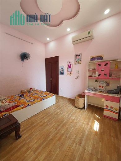 Nhà đẹp Lũy Bán Bích, Phú Thạnh, Tân Phú –  Hẻm 7m thông, 80m2, 3 tầng, 9 tỷ.