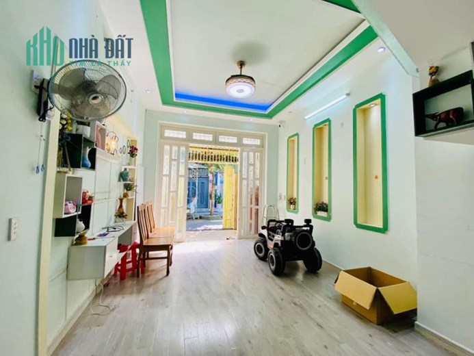 Bán nhà HXH Phạm Văn Chiêu, 4x14m, Hẻm 8m, 4 tầng, gần MT chỉ 6.5 tỷ TL
