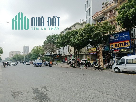 BÁN NHÀ PHÂN LÔ TRUNG KÍNH, MẠC THÁI TÔNG CẦU GIẤY. 50m2, 5m MẶT TIỀN GIÁ NHỈNH 12 Tỷ.