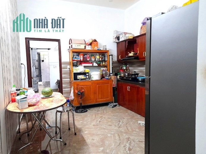 Gấp bán nhà Lê Thanh Nghị, 2 tầng kiên cố 3pn rộng gần 70m2 nhỉnh nhẹ 3 tỷ. 0905.880.363