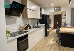 Chính chủ bán căn hộ 95m full đồ mặt phố Giảng Võ.