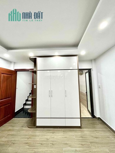 Cho thuê căn hộ 40m2 Long Biên đầy đủ nội thất tiện nghi