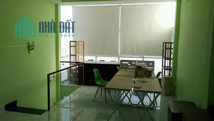 Bán nhà Hiệp Bình Chánh, hơn 30m2, 3 tầng, hẻm 3 gác, chỉ 2.35 tỷ