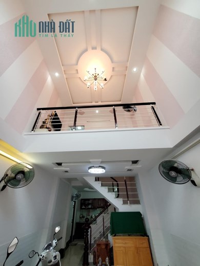 Nhà 4 tầng - ô tô 7 chỗ vào nhà - nở hậu 5m2 - 4 lầu - 6PN -  Giá tốt 7,7 tỷ