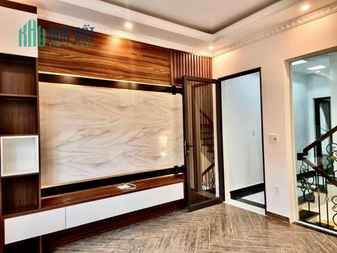 KHÔNG CÓ CĂN THỨ 2 TRONG TẦM GIÁ. NHÀ ĐẸP KHU NGUYỄN KHANG, NGÕ XE BA GÁC 50M2 CHỈ 5.45 TỶ!!!