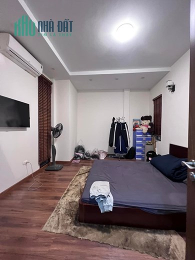 CHÍNH CHỦ CẦN BÁN GẤP CĂN NHÀ TẠI PHỐ TÂY SƠN Q. ĐỐNG ĐA DT: 45 M MT6,2M QUAN TÂM LH:0989041158