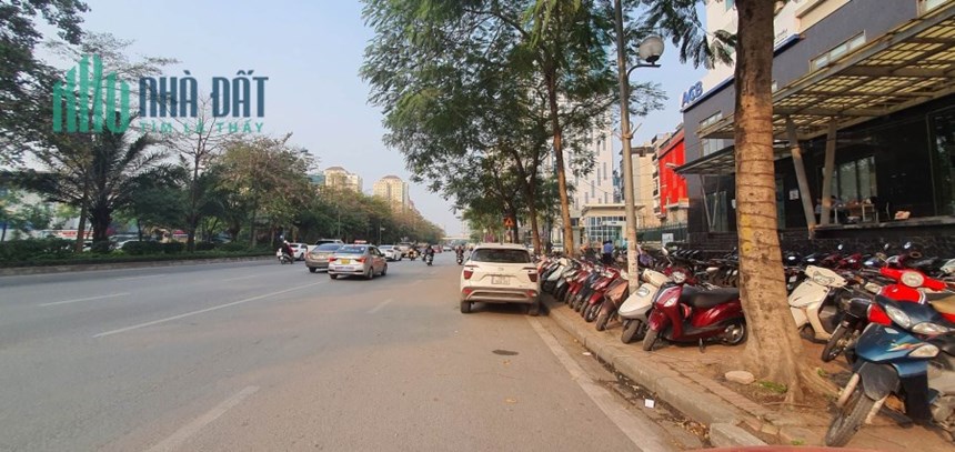 Bán sàn thương mại văn phòng hạng A mặt phố Võ Chí Công, 1700m2, MT 50m, 95 tỷ