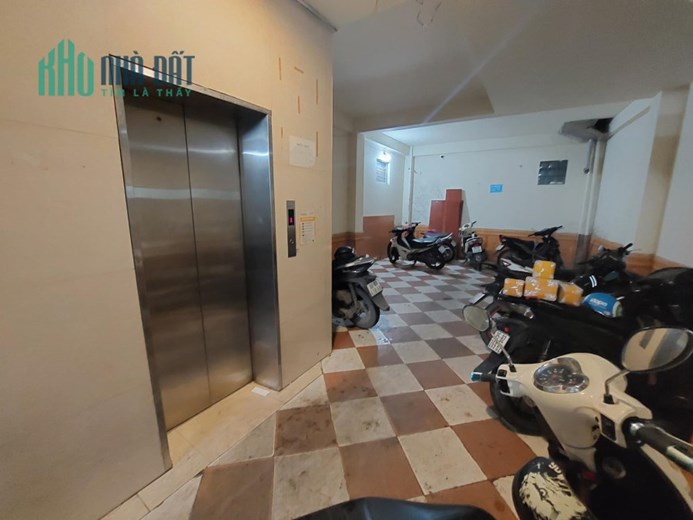 Bán Tòa CCMN 80m x 9 Tầng Thang Máy Ngõ Rộng Gần Ô Tô Giá 14 Tỷ.
