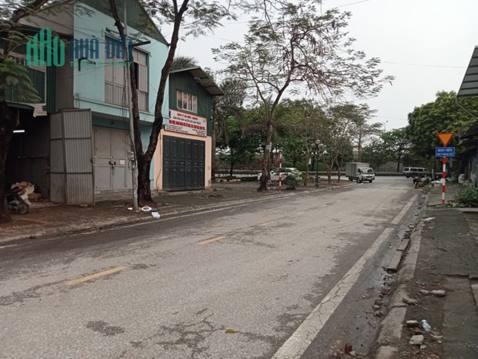 Chính chủ cần cho thuê mặt bằng tầng 1 tại số 8 Khu đấu giá A1,A2,A3 tổ 5 Cự Khối, Long Biên, Hà