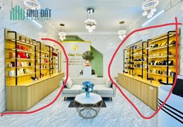 Cần bán 2 kệ trưng bày này hình thức mới 80%