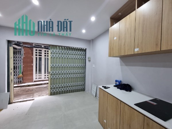 Nhà Đẹp 3 Tầng - Đường Phan Văn Trị Gò Vấp - Giá Rẻ Chỉ 2,5 Tỷ