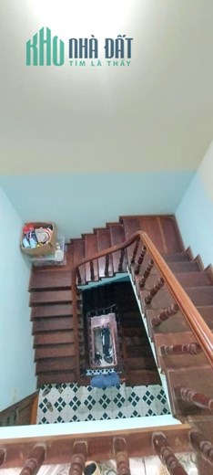 Cần bán nhanh nhà Nguyễn Ngọc Vũ, Cầu Giấy, 81m2 x 4 tầng, gần phố, ô tô vào nhà, kinh doanh,