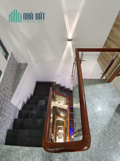NHÀ CAO CẤP PHƯỜNG 3 QUẬN 5 CHỦ GIẢM NGAY 1 TỶ –  CHỈ CÒN 16 TỶ