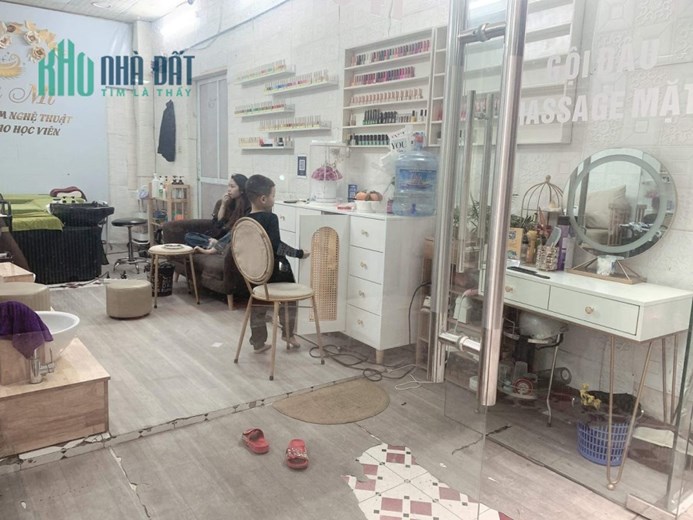 SANG NHƯỢNG TIỆM NAIL MI 33/171 NGUYỄN NGỌC VŨ – TRUNG HÒA – CẦU GIẤY – HÀ NỘI