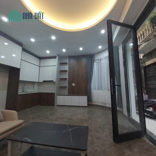 GIA ĐÌNH CẦN BÁN NHÀ QUAN NHÂN 63M2x3TẦNG GIÁ 5,95 TỶ