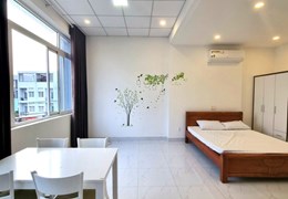 Cho thuê căn hộ 30m2 ban công full Nội thất Nguyễn Thị Thập Quận 7