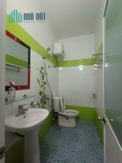 Bán nhà đẹp phố Vĩnh Cát - Lê CHân, 42m x 4 tầng GIÁ chỉ 2.25 tỉ ngõ cực nông
