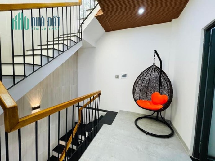 NHÀ 3 TẦNG FULL NỘI THẤT XỊN SÁT ĐƯỜNG BIỂN NGUYỄN TẤT THÀNH THÔNG TRẦN CAO VÂN