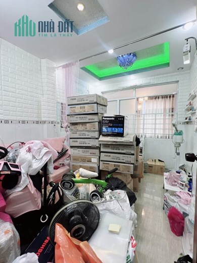 Chính Chủ Gửi Ngộp Bank. Đường Hoàng Diệu. P5. Q4. DT 100m, 5 Tầng BTCT. 4 PN.Giá Nhỉnh hơn 3 tỷ