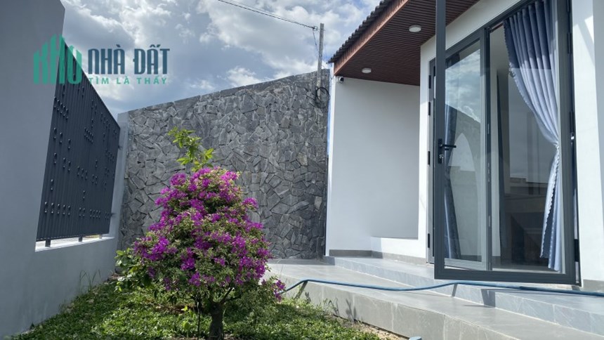 Bán nhà vườn đẹp, phù hợp nghỉ dưỡng tại tỉnh Tây Ninh, 510,3m2, SHR, 3.3tỷ. Lh:0933905505