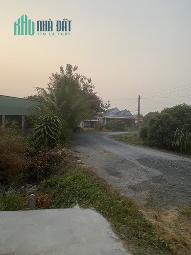 Bán nhà vườn đẹp, phù hợp nghỉ dưỡng tại tỉnh Tây Ninh, 510,3m2, SHR, 3.3tỷ. Lh:0933905505