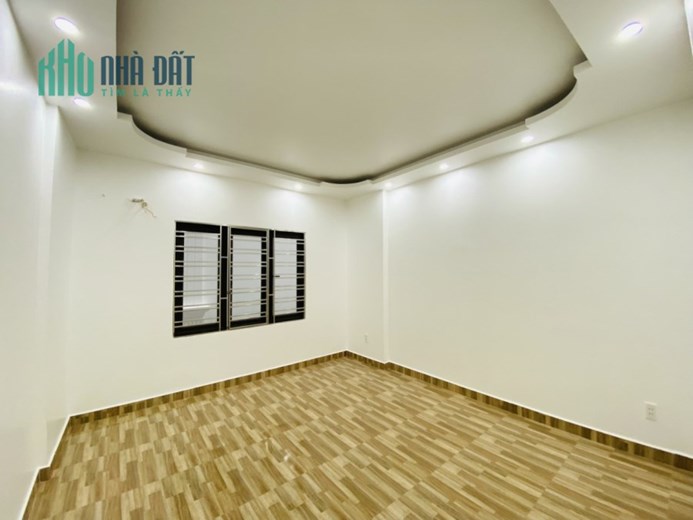 Bán nhà xây mới ngõ cực nông, diện tích 43m x 4 tầng, GIÁ 3.15 tỉ tại ngõ 225 Ngô Gia Tự