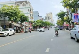 Chủ vỡ nợ ban nhanh khách sạn Nguyễn Văn Thoại 3 bước ra biển Mỹ Khê.
Đươc giá chủ bán luôn