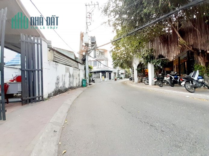 Bán Nhà 50m2, Trung Tâm Linh Chiểu, Thủ Đức, Ô Tô Tới Nhà, Chỉ Nhỉnh 2 Tỷ