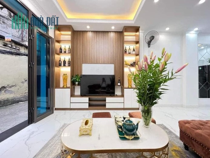 Bán nhà Cát Linh, Đống Đa, 35m, 5 tầng, MT 4m, nhà đẹp long lanh,   giá 5 tỷ 3.