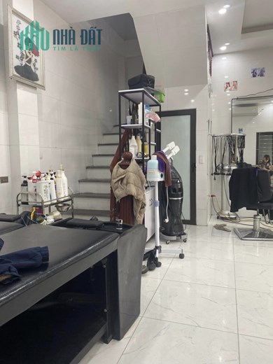Bán nhà Lĩnh Nam -  Hoàng Mai 32M*5 Tầng 3PN giá 3.6 Tỷ