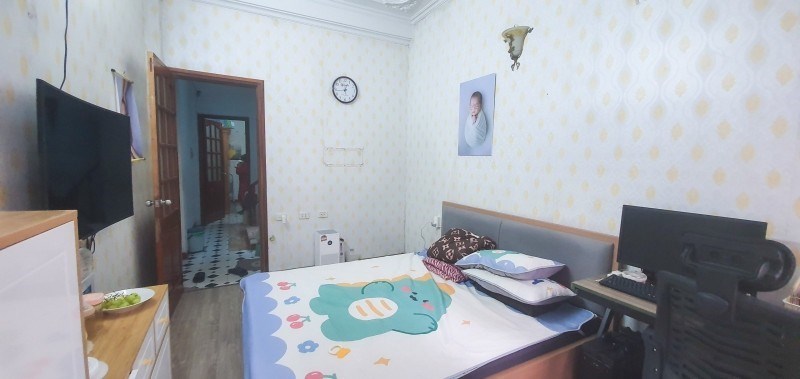 Ô TÔ ĐỖ CỬA - HÀNG XÓM ROYAL phố Chính Kinh Nhân Chính 60m 4 tầng nhỉnh 5 tỷ lh 0817606560