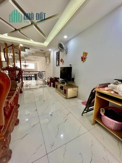 Bán Nhà 5 Tầng ,62m2, Tân Hương , Tân Phú, Hẻm Xe Hơi, Ngộp Bank