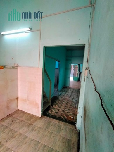 chính chủ bán nhà 2  tầng đường lũy bán bích, hẻm ô tô, 67m2 chỉ 5.6 tỷ, giáp tân bình