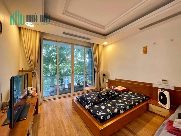 Bán nhà Hoàng Cầu, 5 Tầng, 40m2, Ô tô, Kinh doanh, Văn Phòng, Đống Đa, 7,9 tỷ