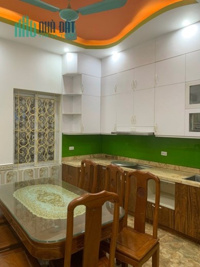 Bán nhà phố Thái Hà Đống Đa 40m2 4 tầng, 2 thoáng, gần ô tô, 5.5 tỷ, lh 0966037496