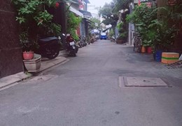 Bán Nhà Út Tịch - 45m2 - 3 tầng - Hẻm 6m XH vô nhà