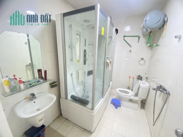 Bán nhà phố Hào Nam quận Đống Đa, lô góc 75m, 18m mặt tiền, kinh doanh chỉ 21.5 tỷ