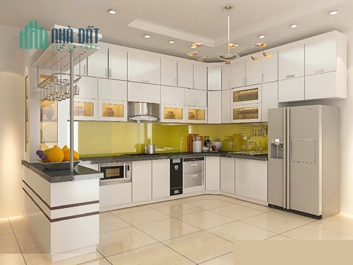 Bán nhà Mặt tiền đường Nguyễn Tất Thành, Quận Hải Châu, Nhà 4 tầng, DT 125 m2, Trung tâm Đà Nẵng.
