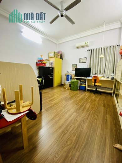 Chỉ 7.6 tỷ, nhà ngay NGUYỄN VĂN TRỖI, PN, 70M2, sổ đẹp: