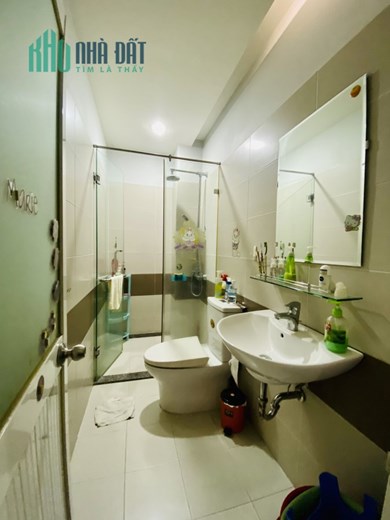 Chỉ 7.6 tỷ, nhà ngay NGUYỄN VĂN TRỖI, PN, 70M2, sổ đẹp: