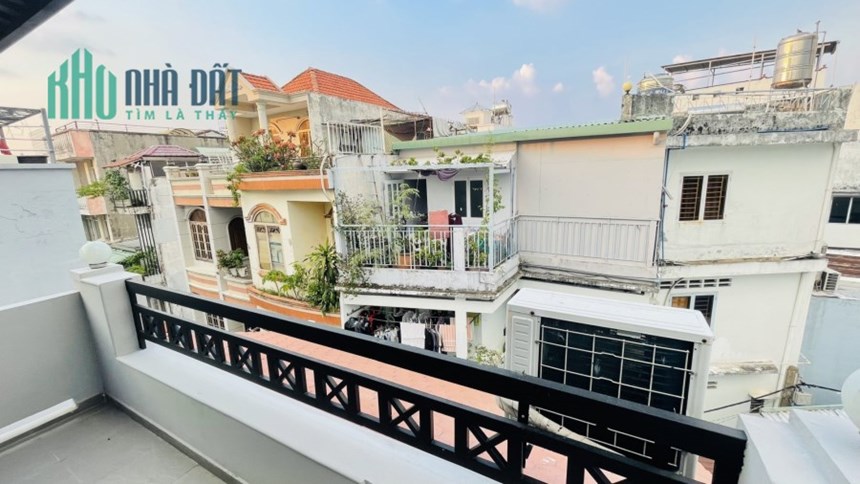 Giảm 500tr còn 8.2 tỷ DUY TÂN, P NHUẬN, 4M X 18M.
